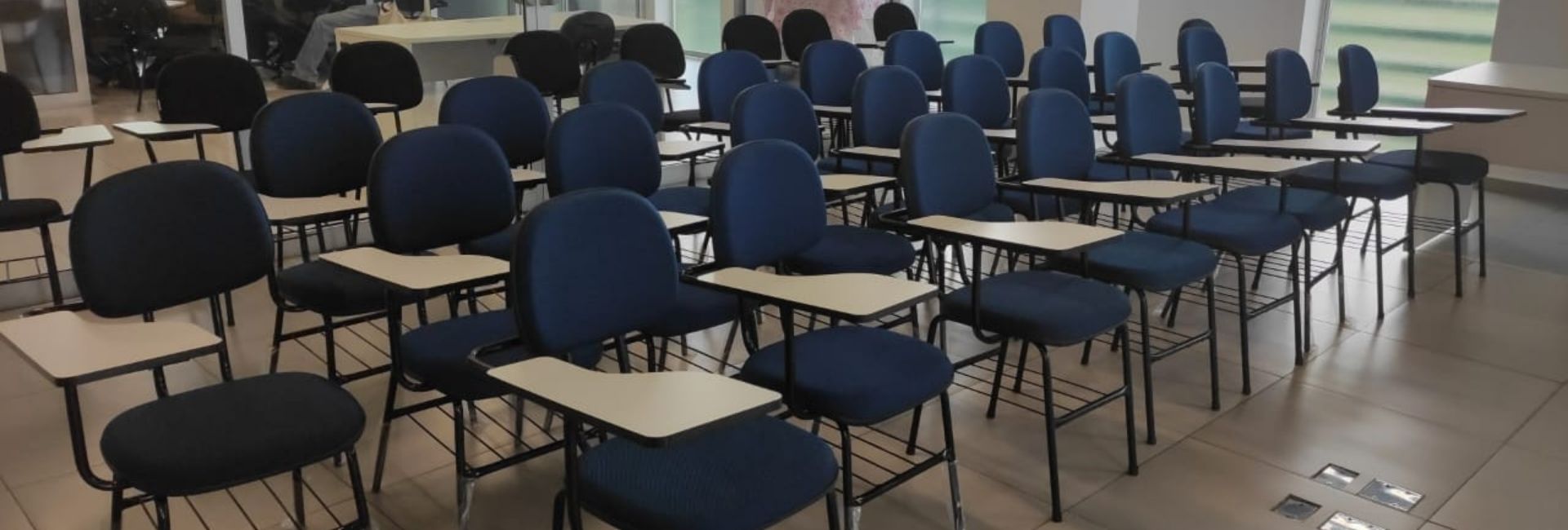 capa-cadeirauniversitária